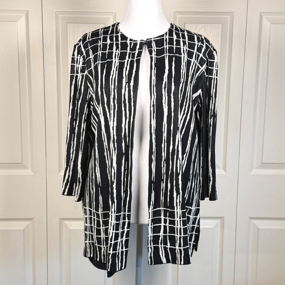 Ming Wang Sweaters - Ming Wang Black White Abstract Grid Knit Cardigan Jacket XL Hook Eye Closure